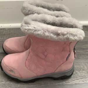 The North Face girl ankle boots size 6